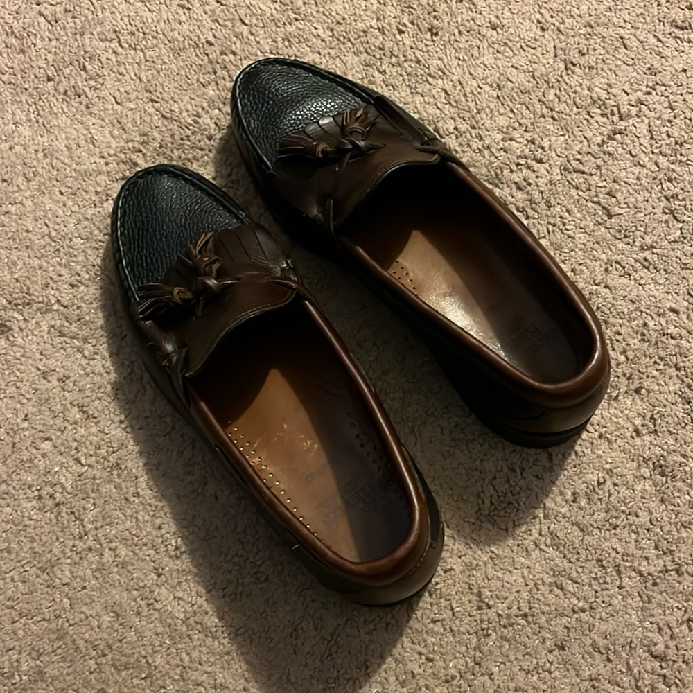 Allen Edmonds Nashua loafers